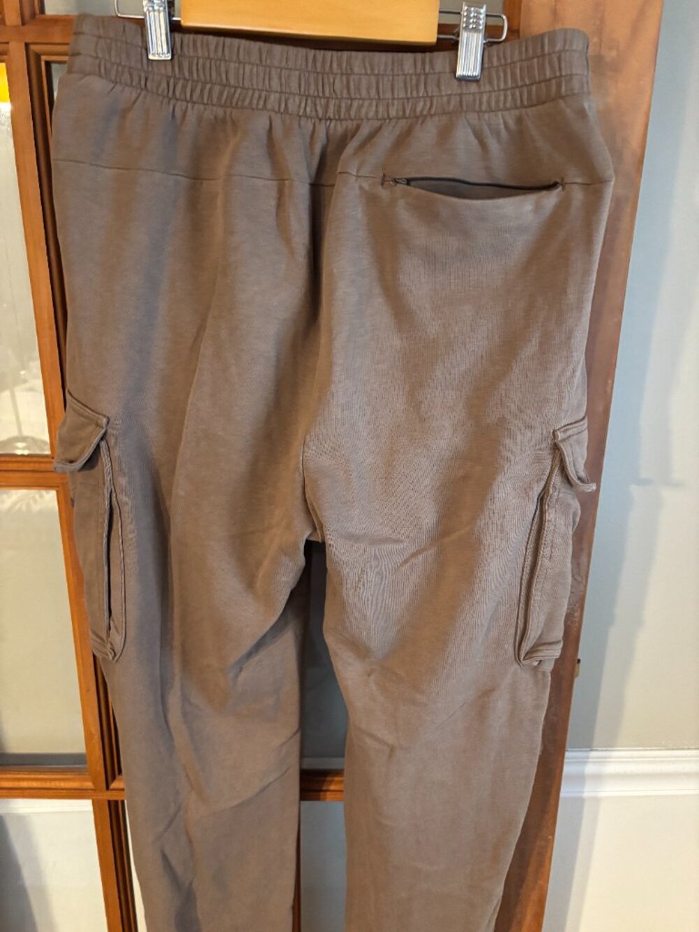 Gap Fit Men's Tan Cargo Jogger SZ: M - Picture 8 of 11